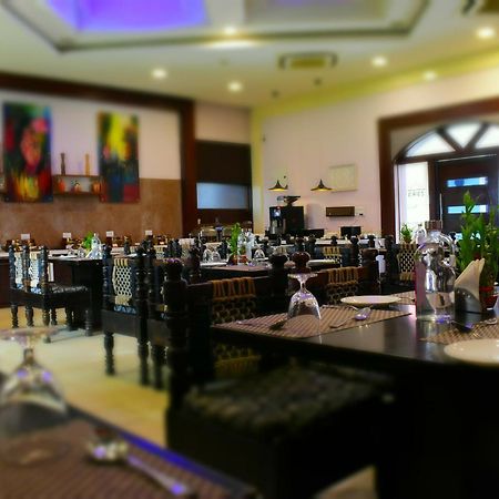 Regenta Resort Bhuj By Royal Orchid Hotels Limited Extérieur photo