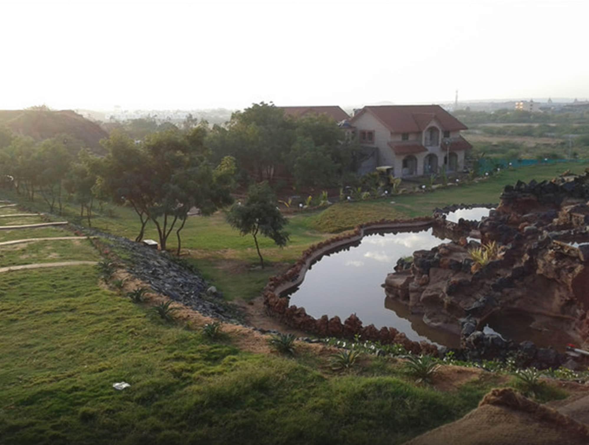 Regenta Resort Bhuj By Royal Orchid Hotels Limited Extérieur photo