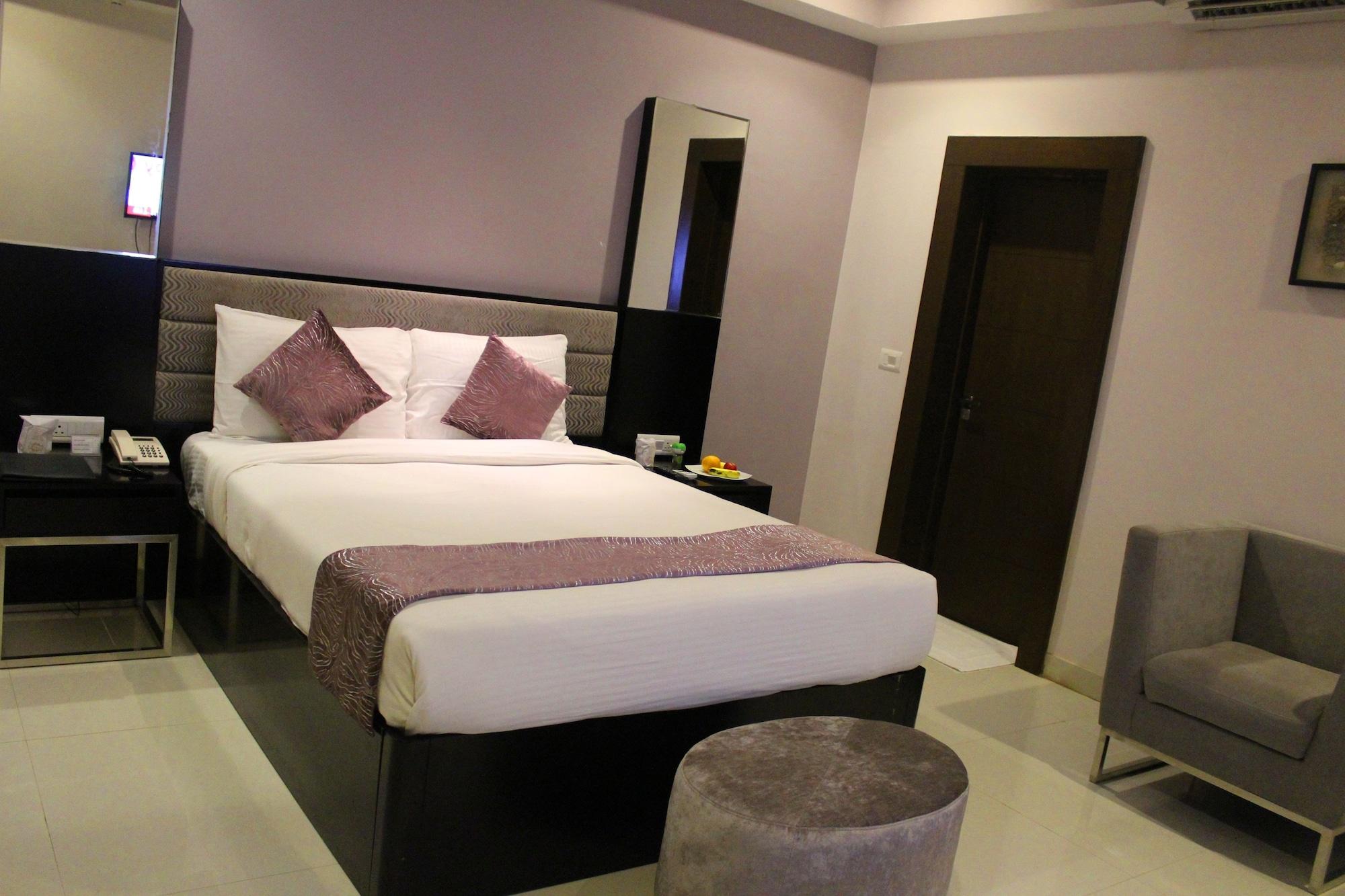 Regenta Resort Bhuj By Royal Orchid Hotels Limited Extérieur photo