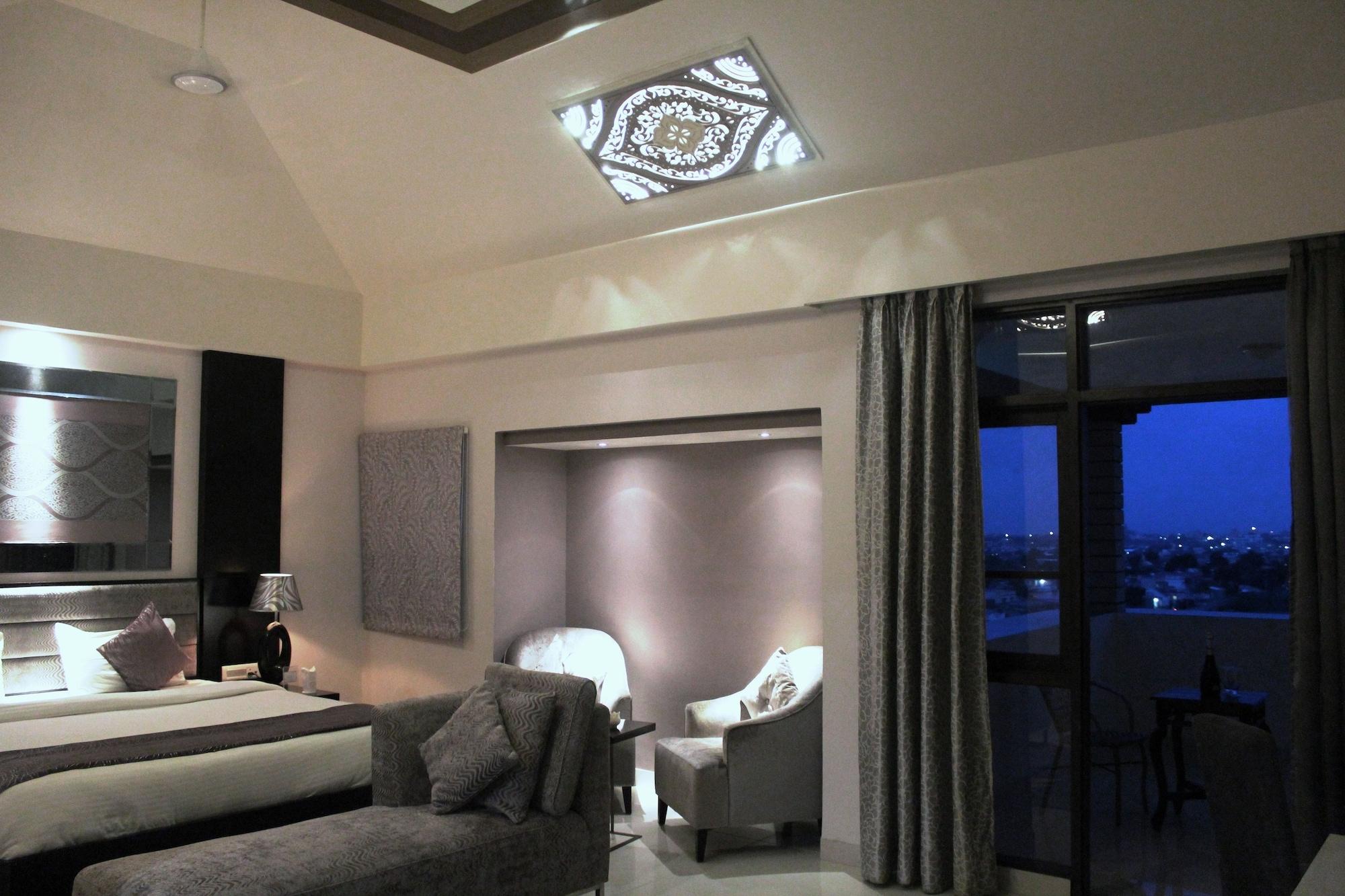 Regenta Resort Bhuj By Royal Orchid Hotels Limited Extérieur photo