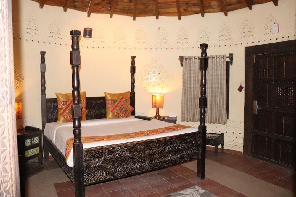 Regenta Resort Bhuj By Royal Orchid Hotels Limited Extérieur photo