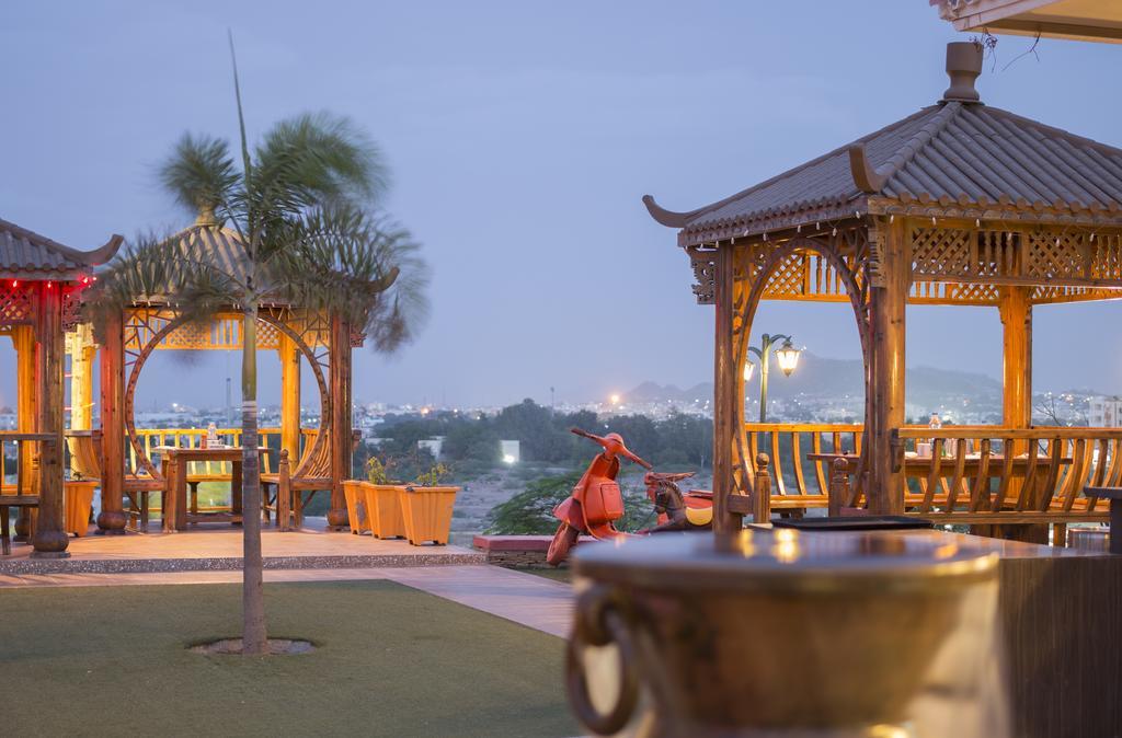 Regenta Resort Bhuj By Royal Orchid Hotels Limited Extérieur photo