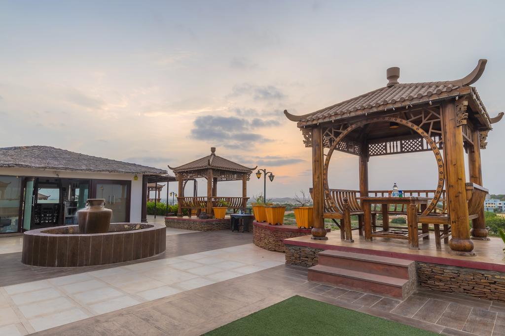 Regenta Resort Bhuj By Royal Orchid Hotels Limited Extérieur photo