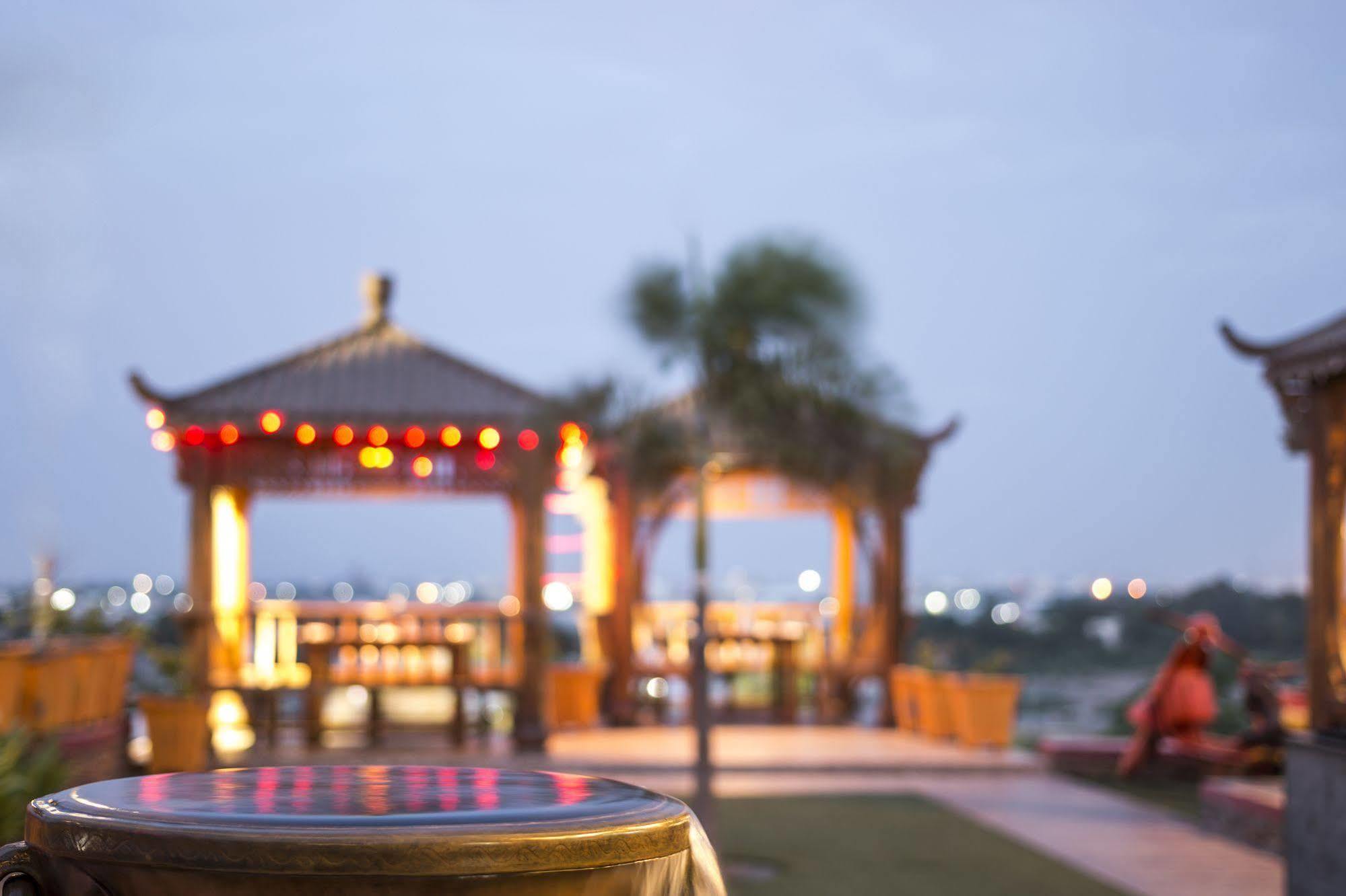 Regenta Resort Bhuj By Royal Orchid Hotels Limited Extérieur photo